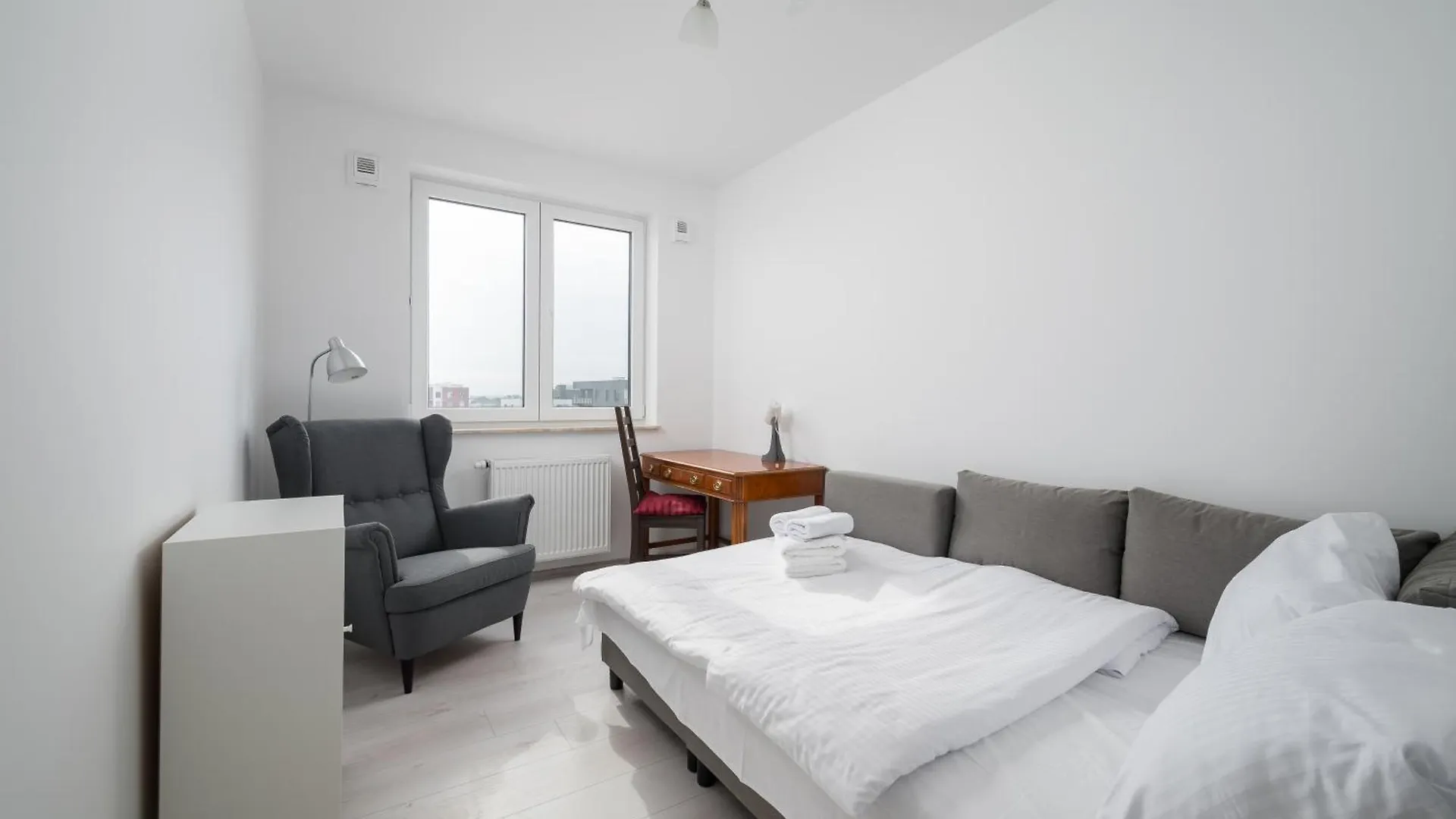 Ursus Homely Apartment 华沙 0*,